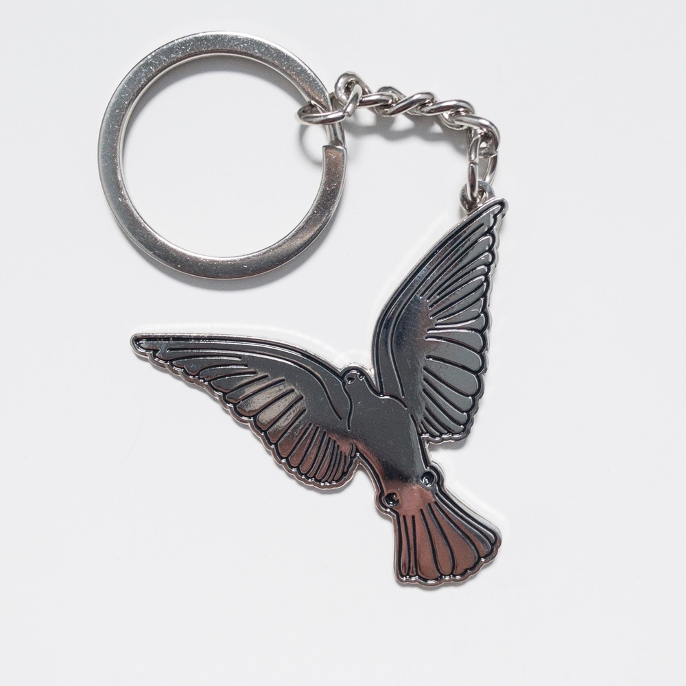 EXCLUSIVE Pop-Up PinkPantheress Heaven Knows Dove Keychain Charm
